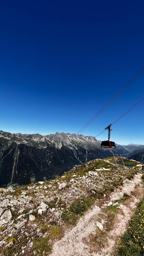 Le Nid De L'Aiguille - Au Pied De L'Aiguille Du Midi Apartamento Chamonix Exterior foto